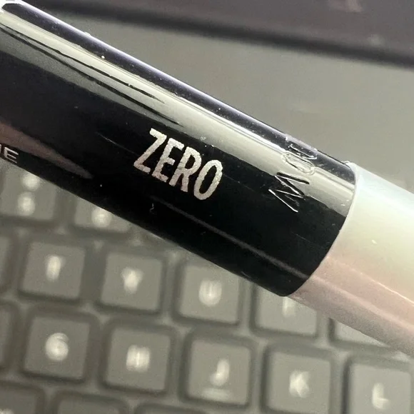 🔴 3/$18 Urban Decay 24/7 Glide-On Eyeliner in Zero NEW Size 0.8g - Picture 5 of 7